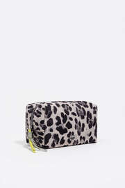 Vanity pouches