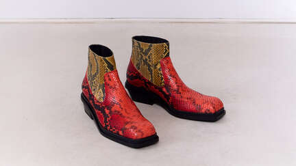 SHOES