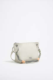 Bag03