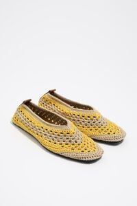 Bailarina crochet natural y amarilla