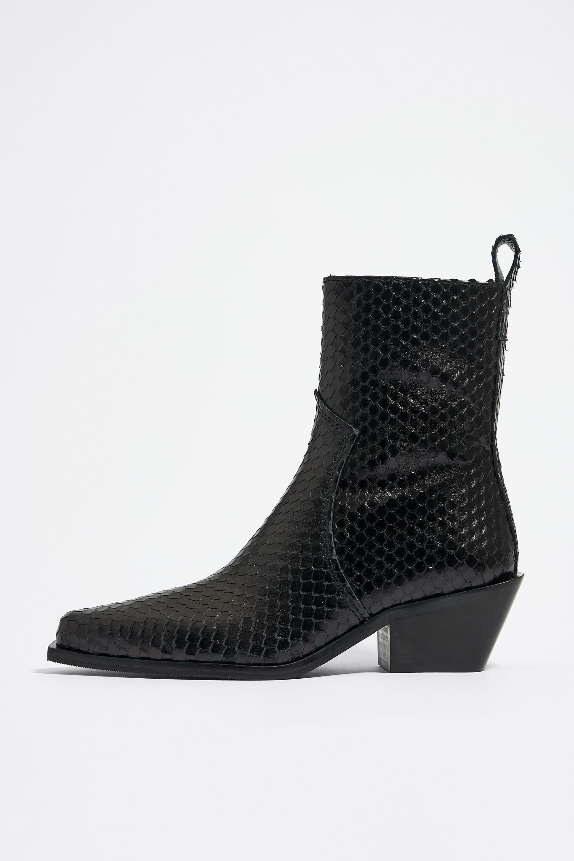 Botines 2025 piel serpiente