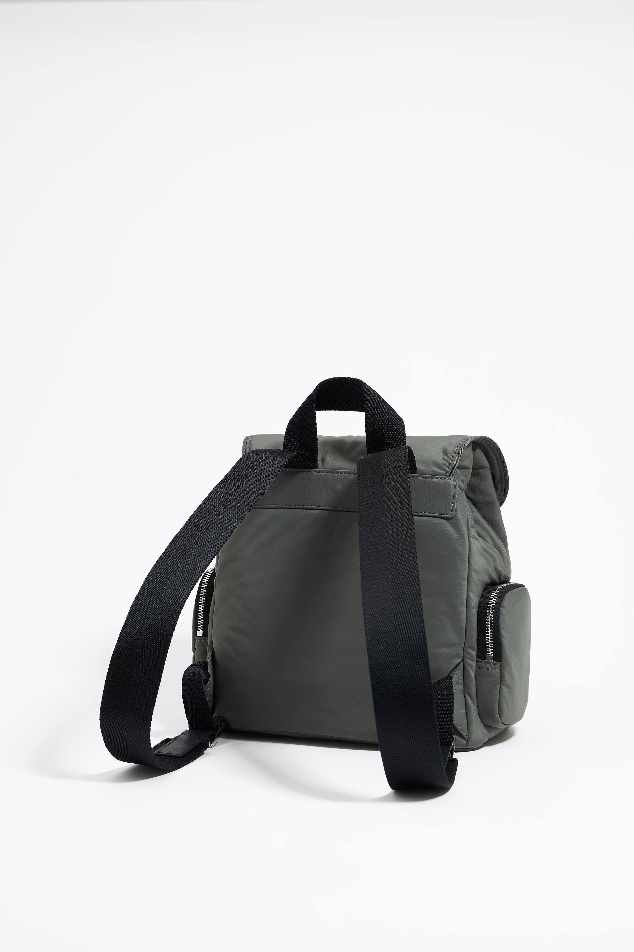 ■JILLSTUART■ Mocha Black Backpack JLBA5F595BK Designer fashion, Seoul-fully created | W Concept