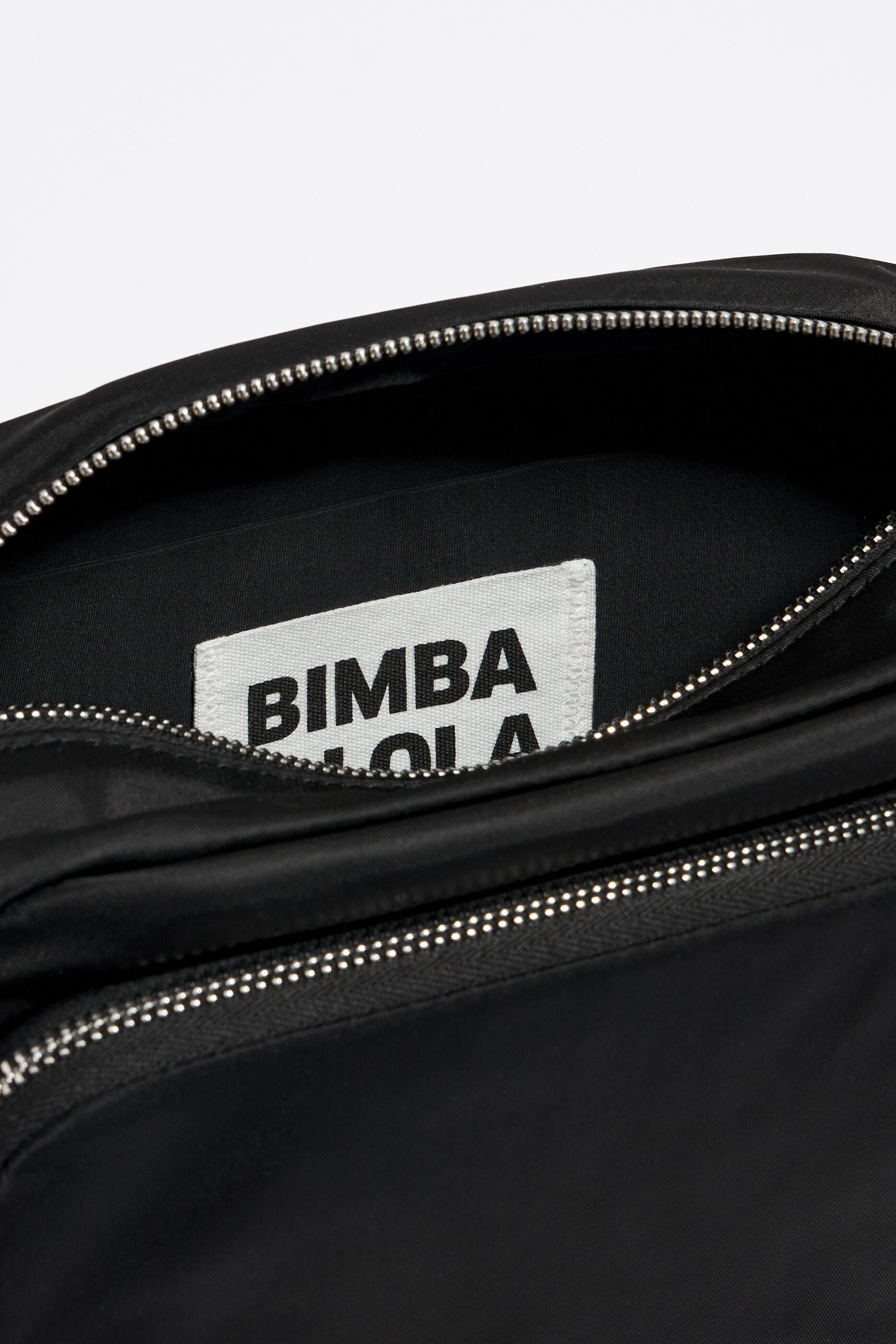 Bolsa bandolera mediana negra