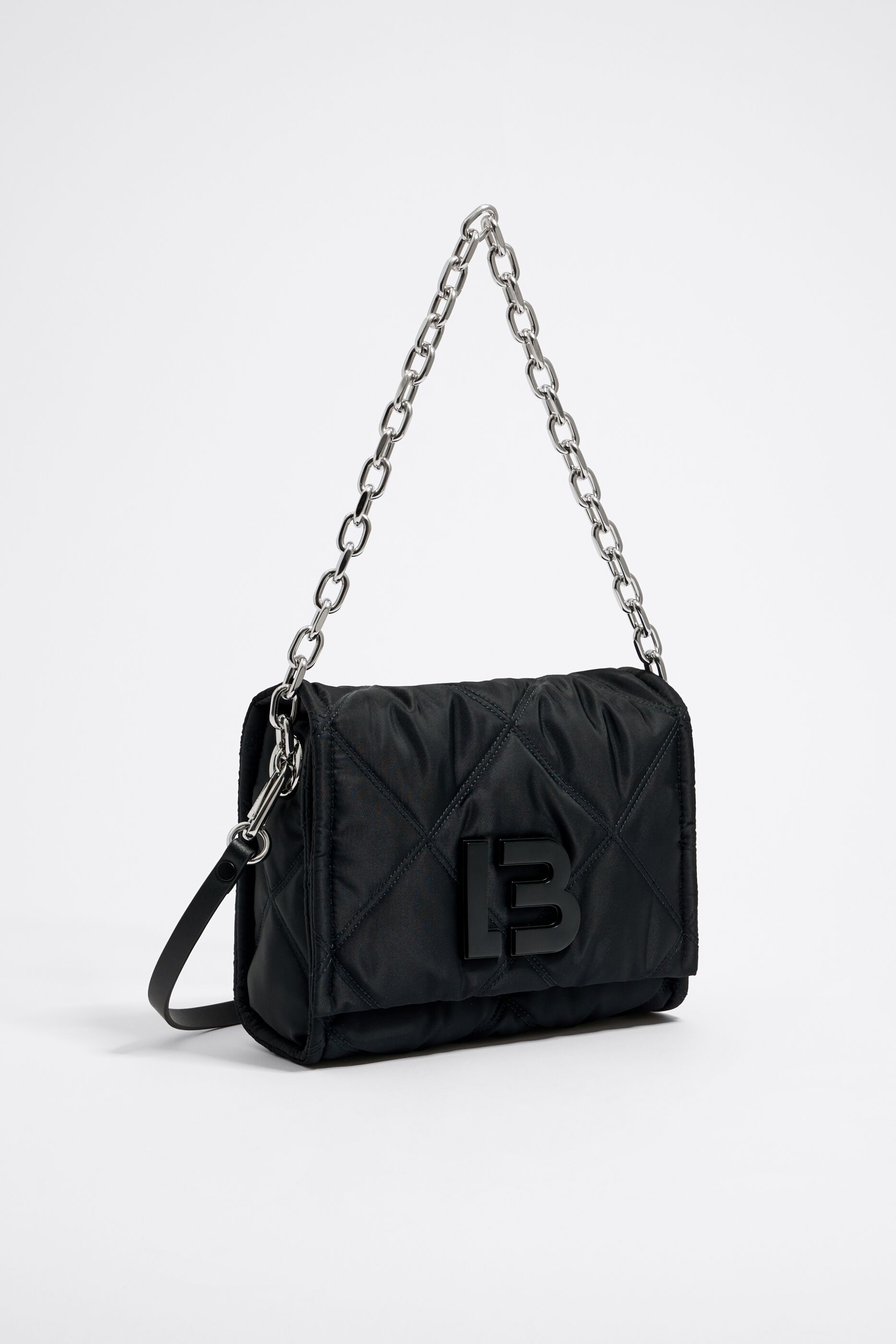 Bandolera best sale negra cadena