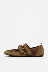 Zapatilla tenis oliva Zapatilla tenis oliva