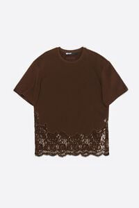 Camiseta oversize encajes caf&eacute; oscuro