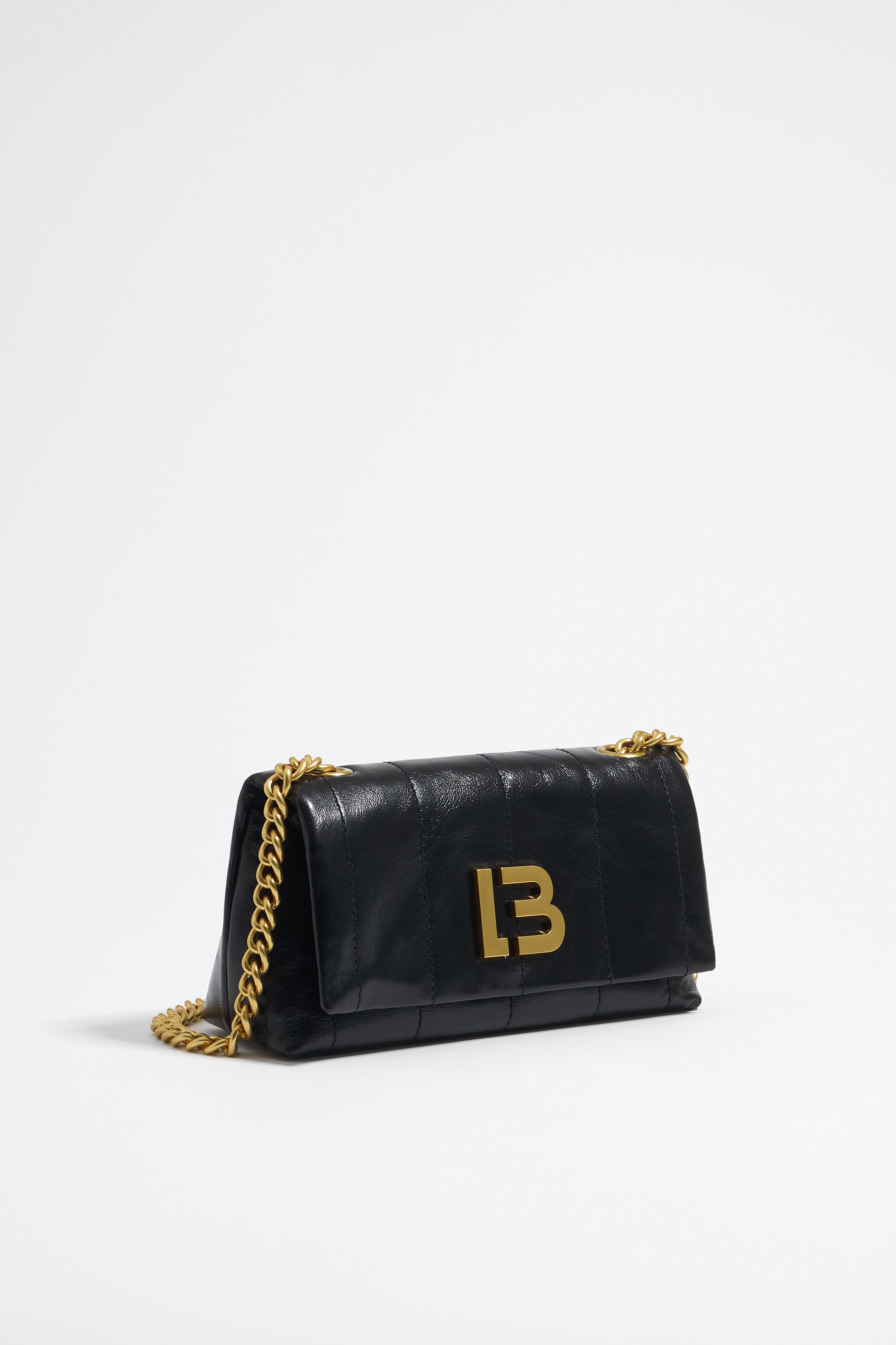 Bolsa solapa pequena piel negra