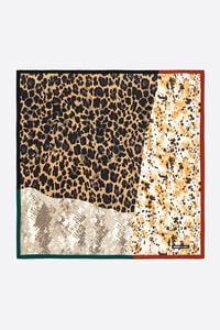 Pañuelo patchwork con marcos contraste prints animales beige Pañuelo patchwork con marcos contraste prints animales beige