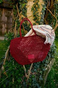 Bolsa de hombro mediano trenzado piel rojo