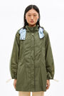 Gabardina corta nylon caqui Gabardina corta nylon caqui