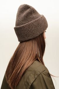 Gorro tejido mezcla lana taup&eacute;
