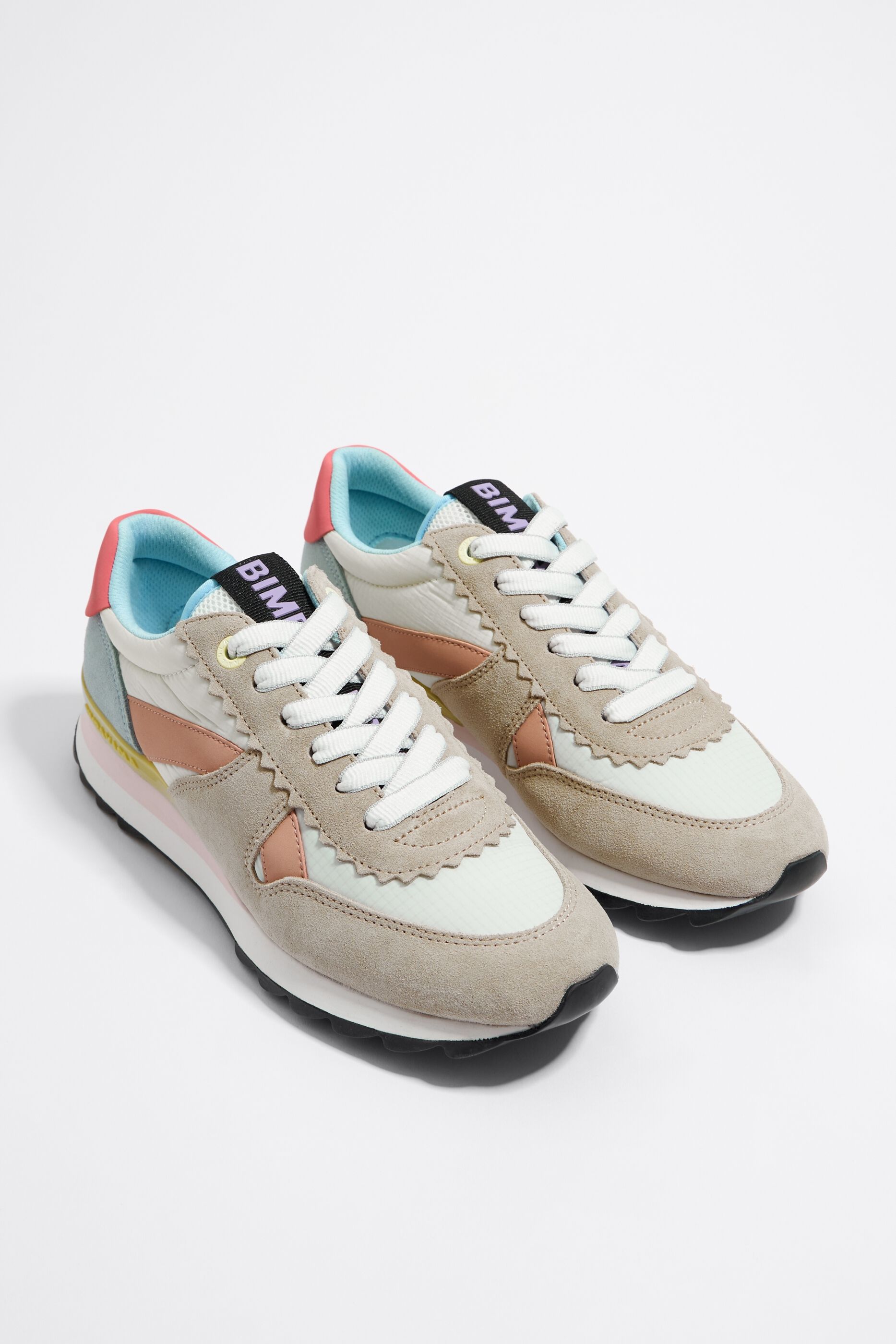 Zapatos de sales bimba y lola