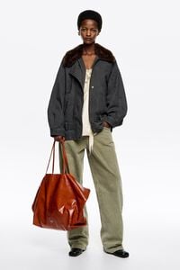 Chamarra cruzada pelo desmontable gris oscuro