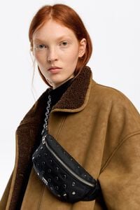 Cangurera nylon negra