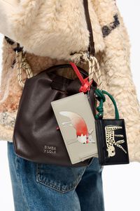 Tarjetero-monedero Fr&iacute;o Peludo piel piedra