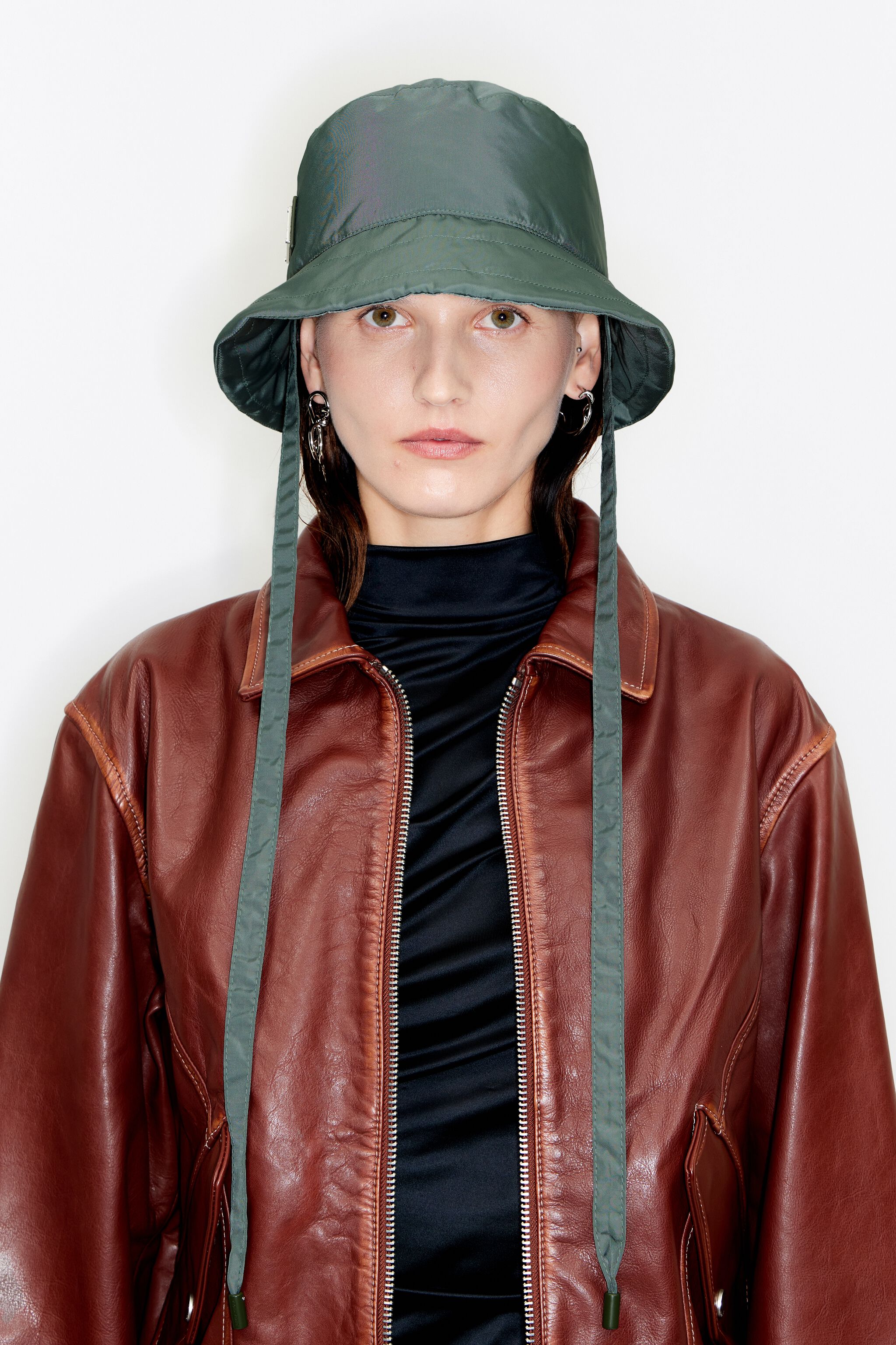 Green bucket hat outlet