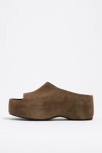 Sandalia plataforma alta piel oliva