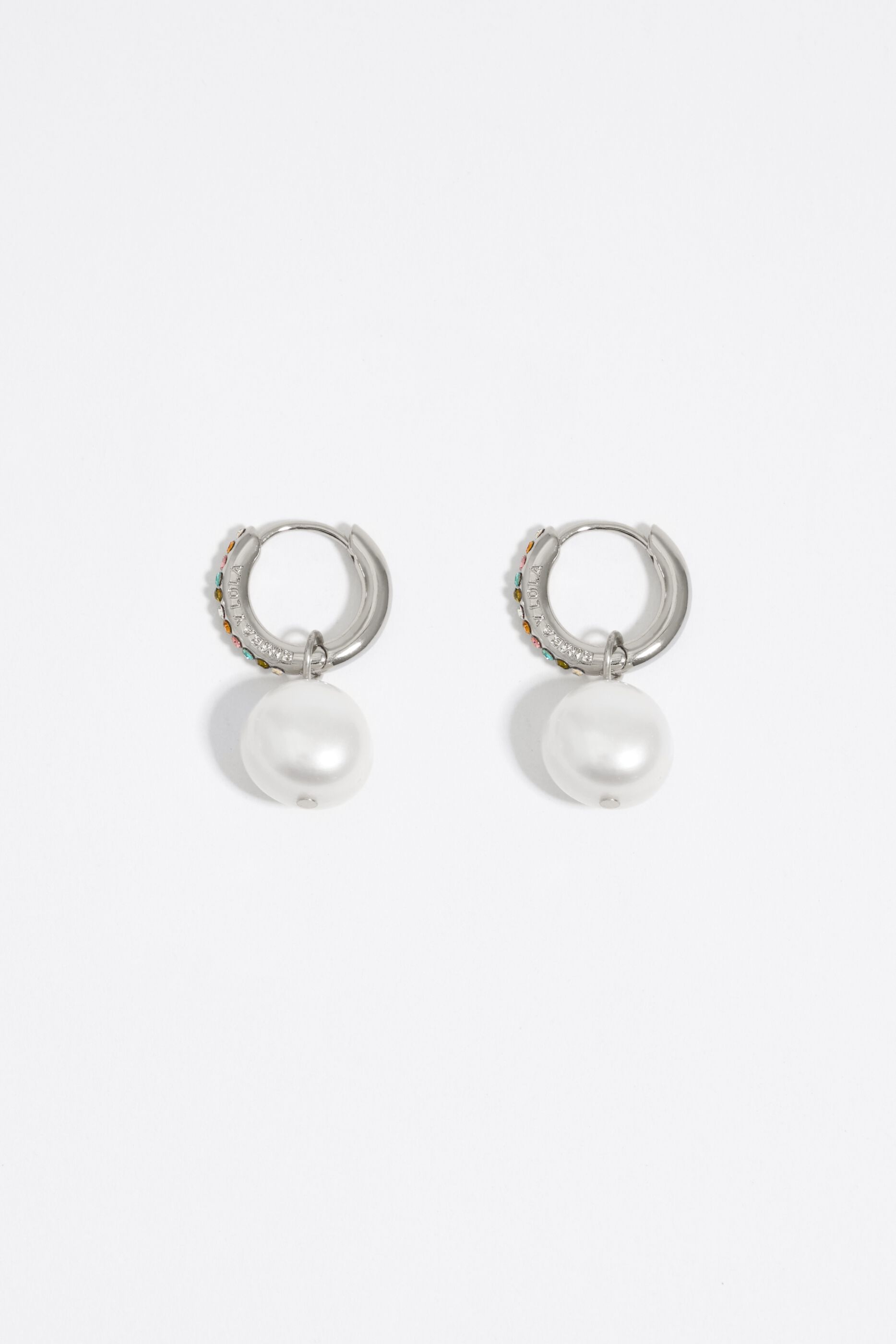 Aretes aro perla plateados