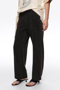 Pantal&oacute;n recto pespunteado negro lavado