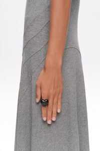 Anillo coraz&oacute;n resina &aacute;mbar