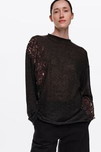 Su&eacute;ter lana encajes cuello subido gris oscuro