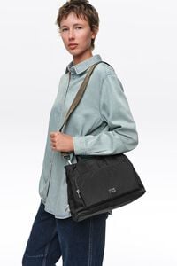 Bolsa Pocket de mano grande nylon negro