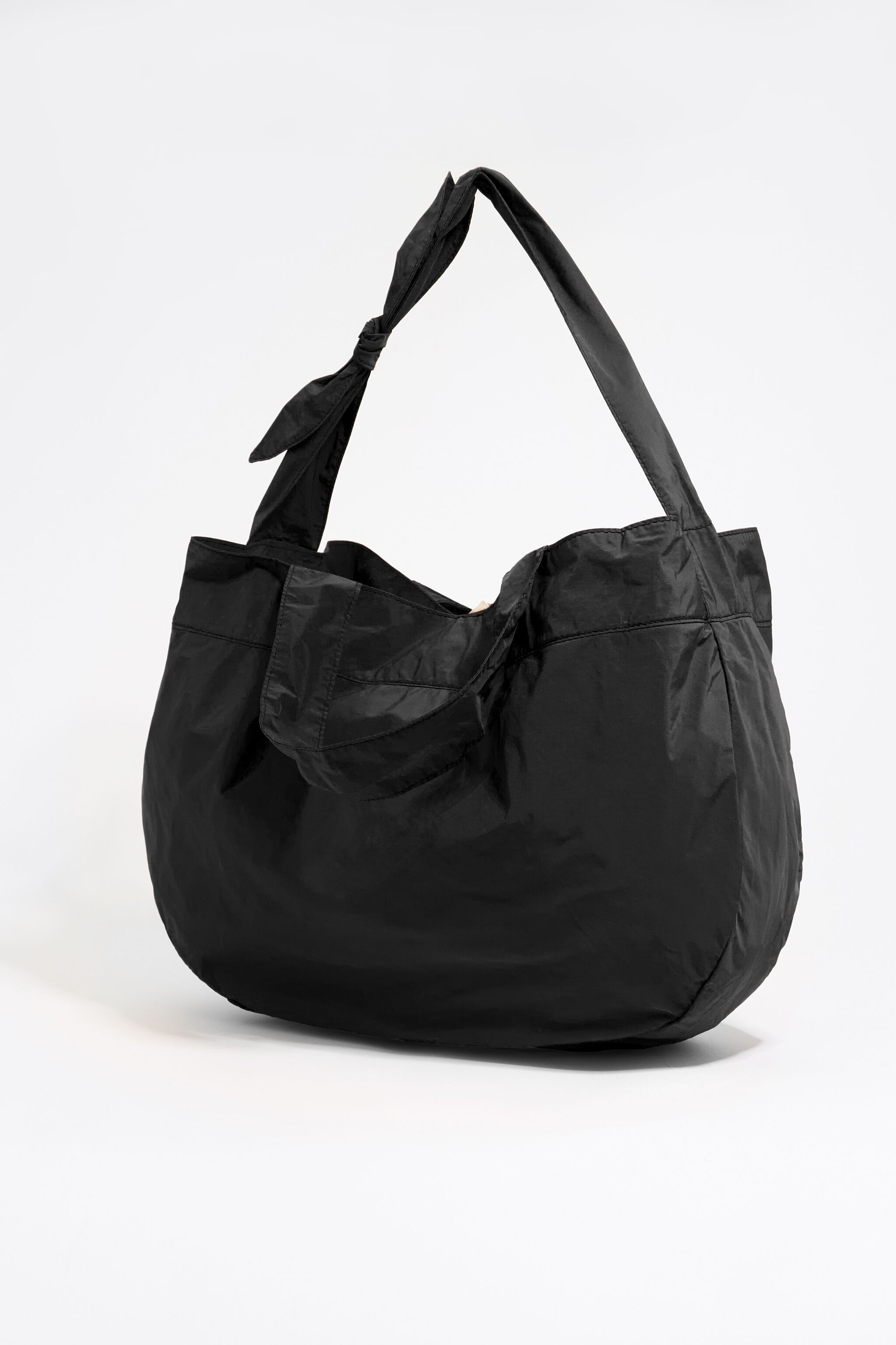 ★TOUT Y EST★ Casually boxy shopper bag 53 llic nylon b Buy Tote at Shop LC