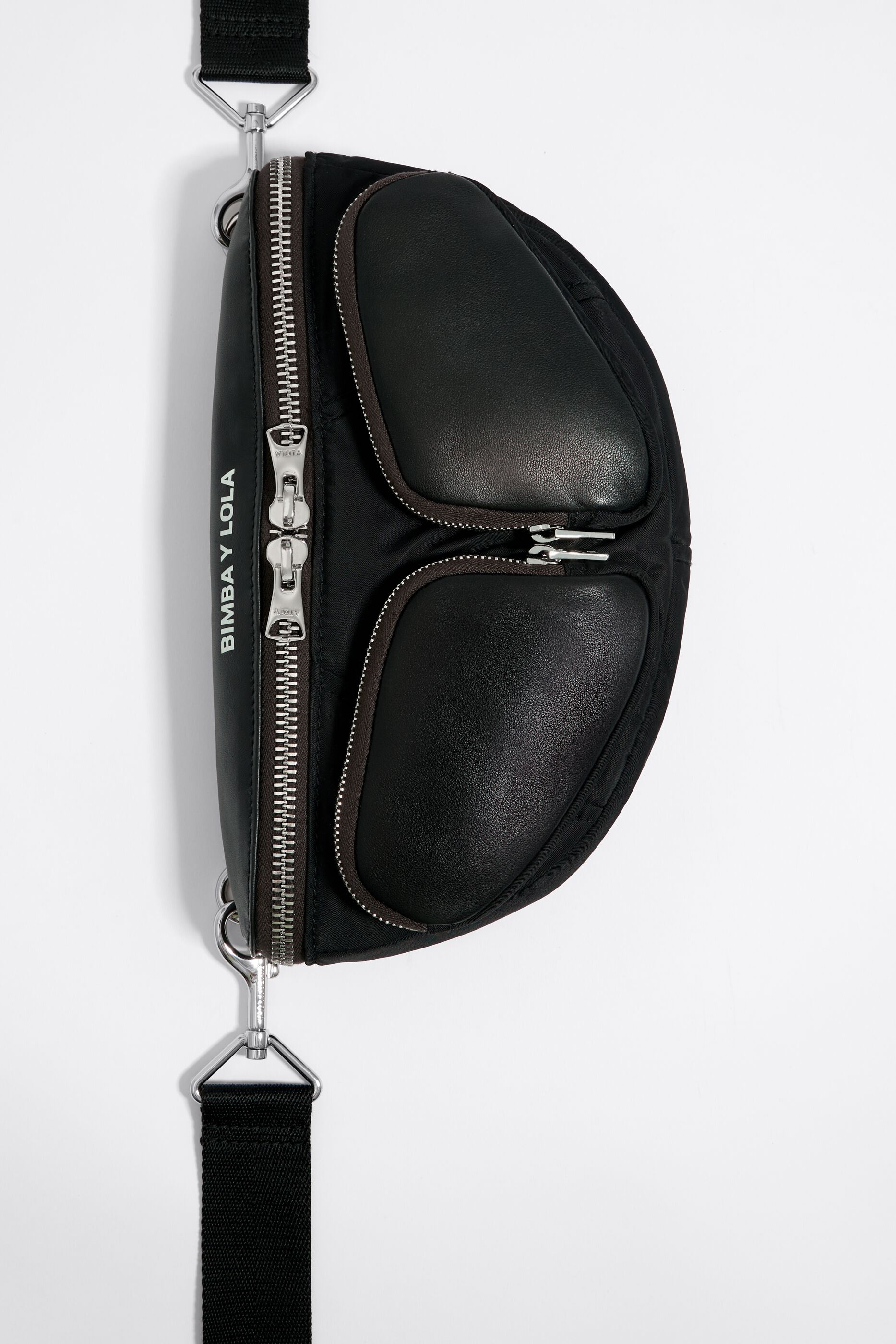 Bolsa cangurera Pocket peque a piel negra