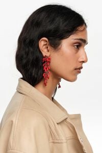 Aretes cadena y abalorios coral