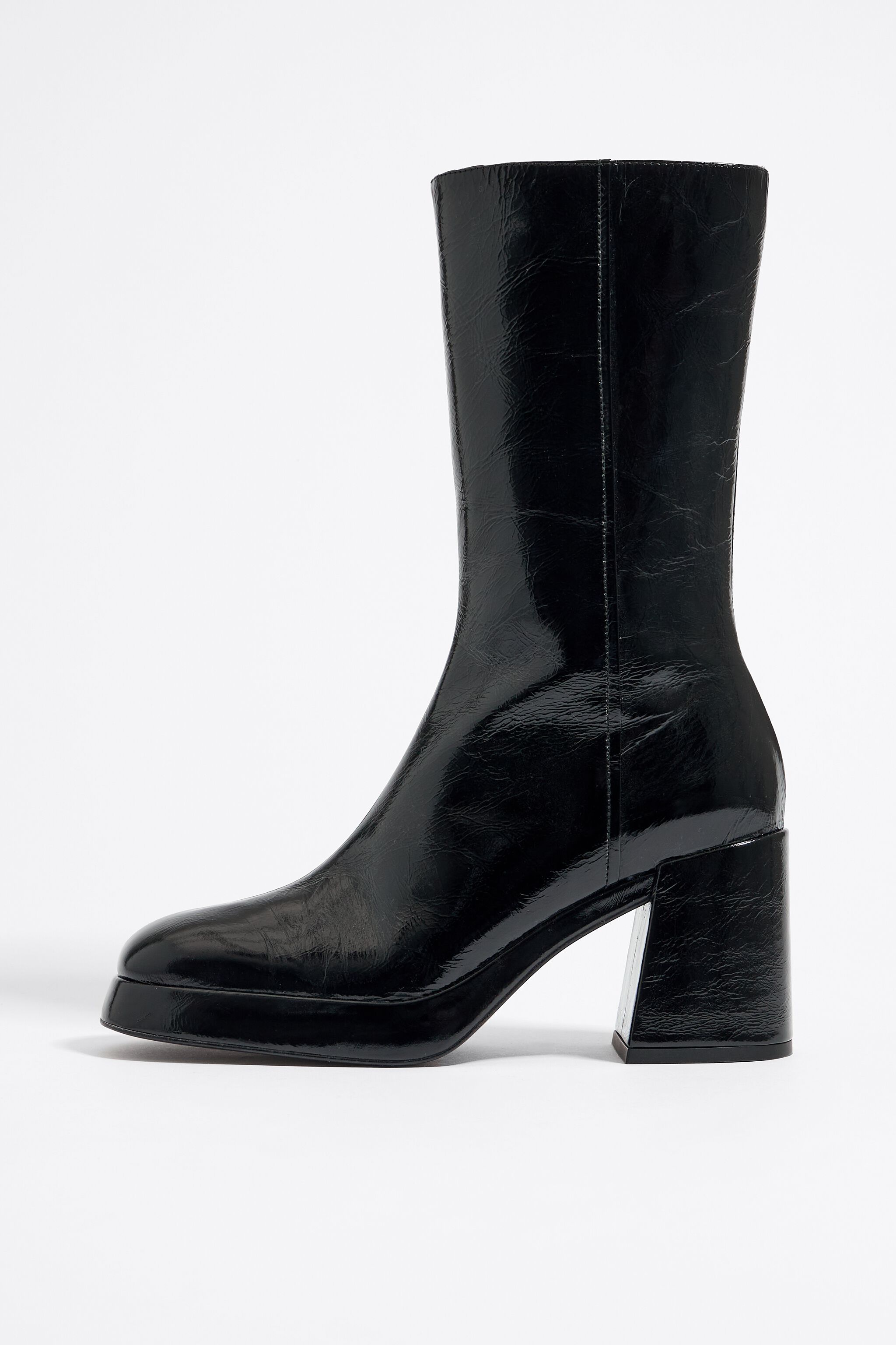 Botin tacon hotsell plataforma negro