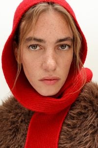 Capucha lana roja