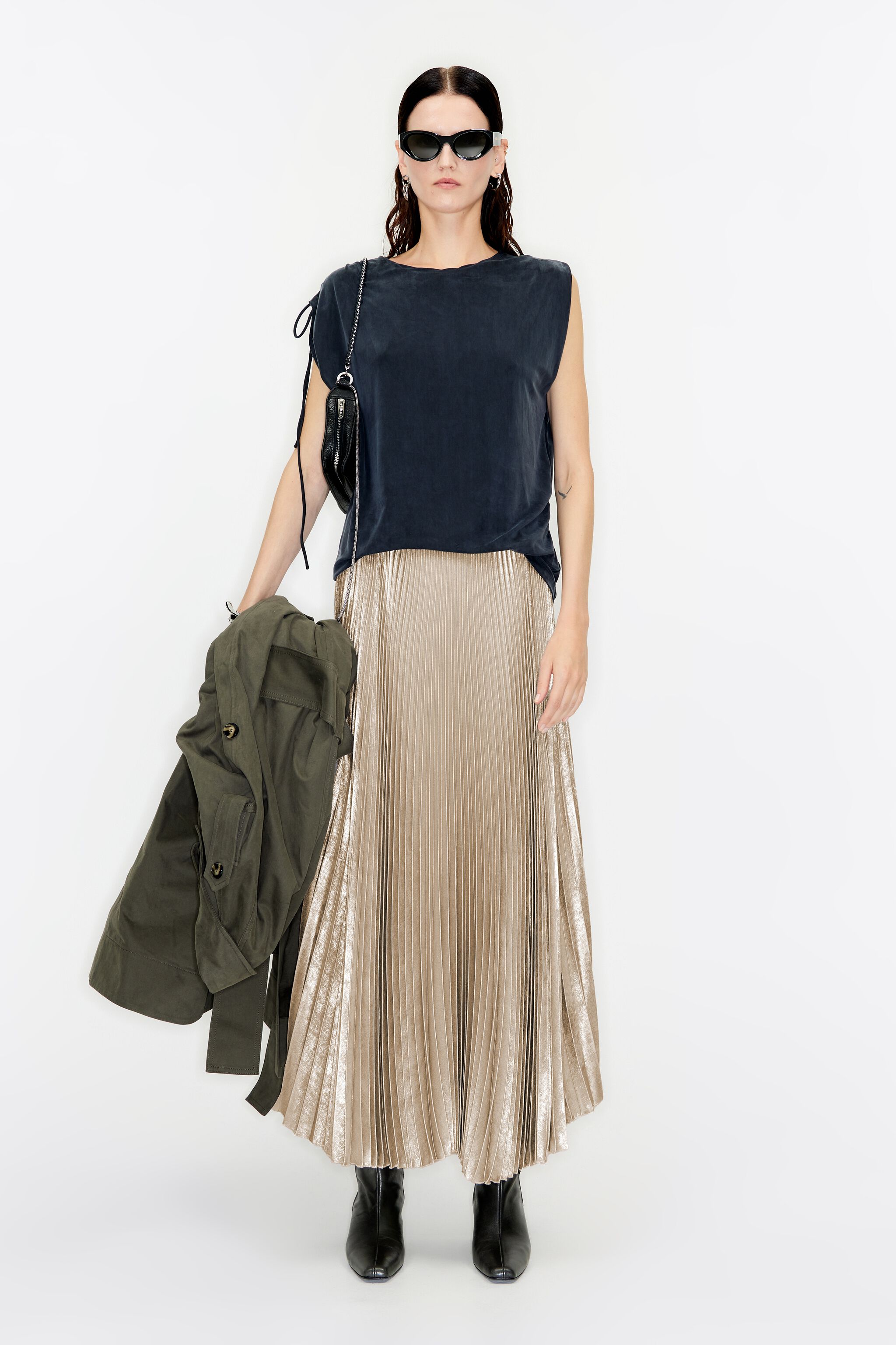 Pleated midi 2025 skirt ivory
