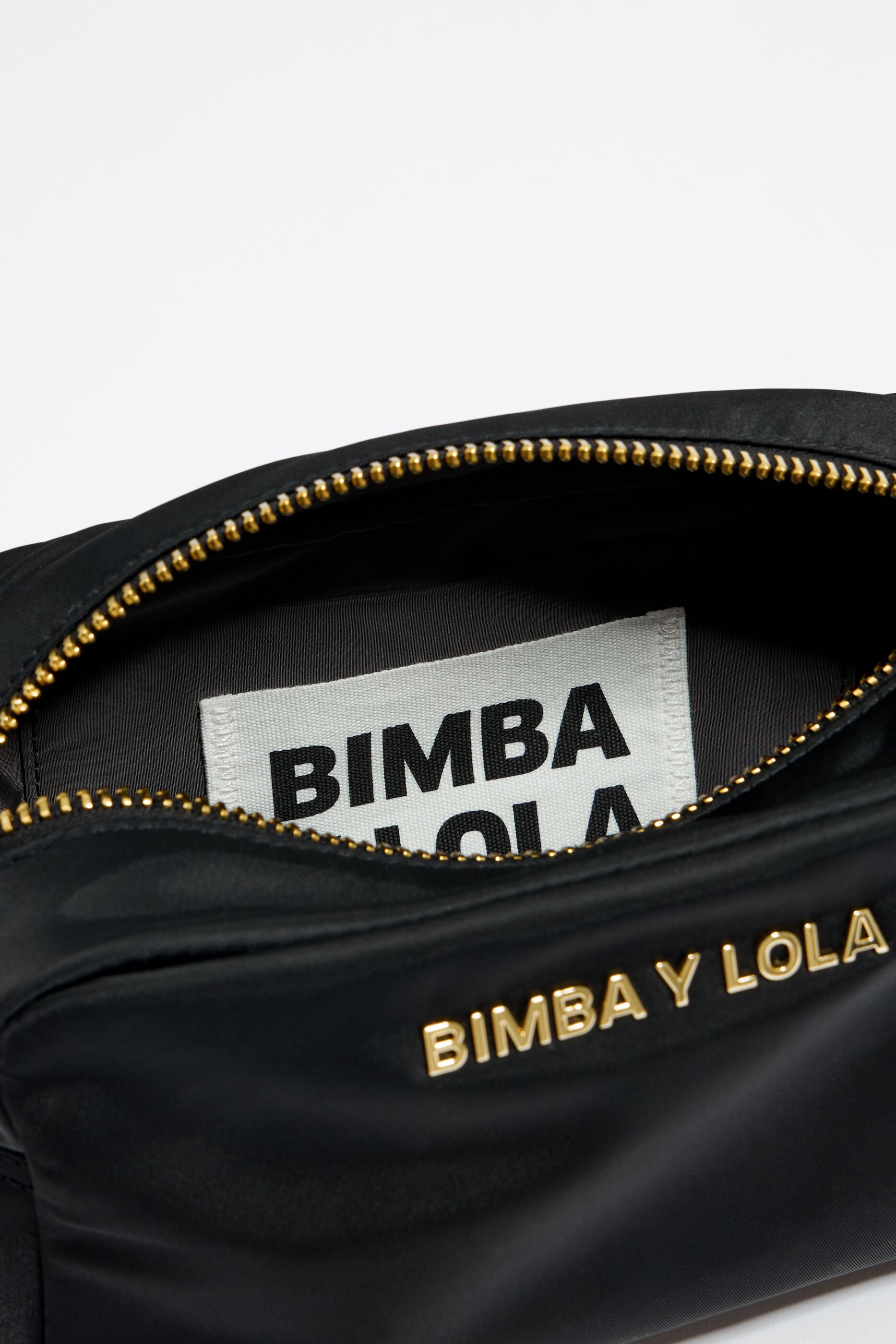 Bolsa bandolera pequena negra