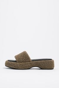 Sandalia plataforma tejido verde