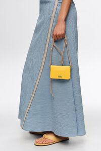 Cartera solapa peque&ntilde;a piel amarilla