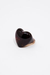 Anillo coraz&oacute;n resina &aacute;mbar