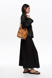 Medium toffee leather Paper bag