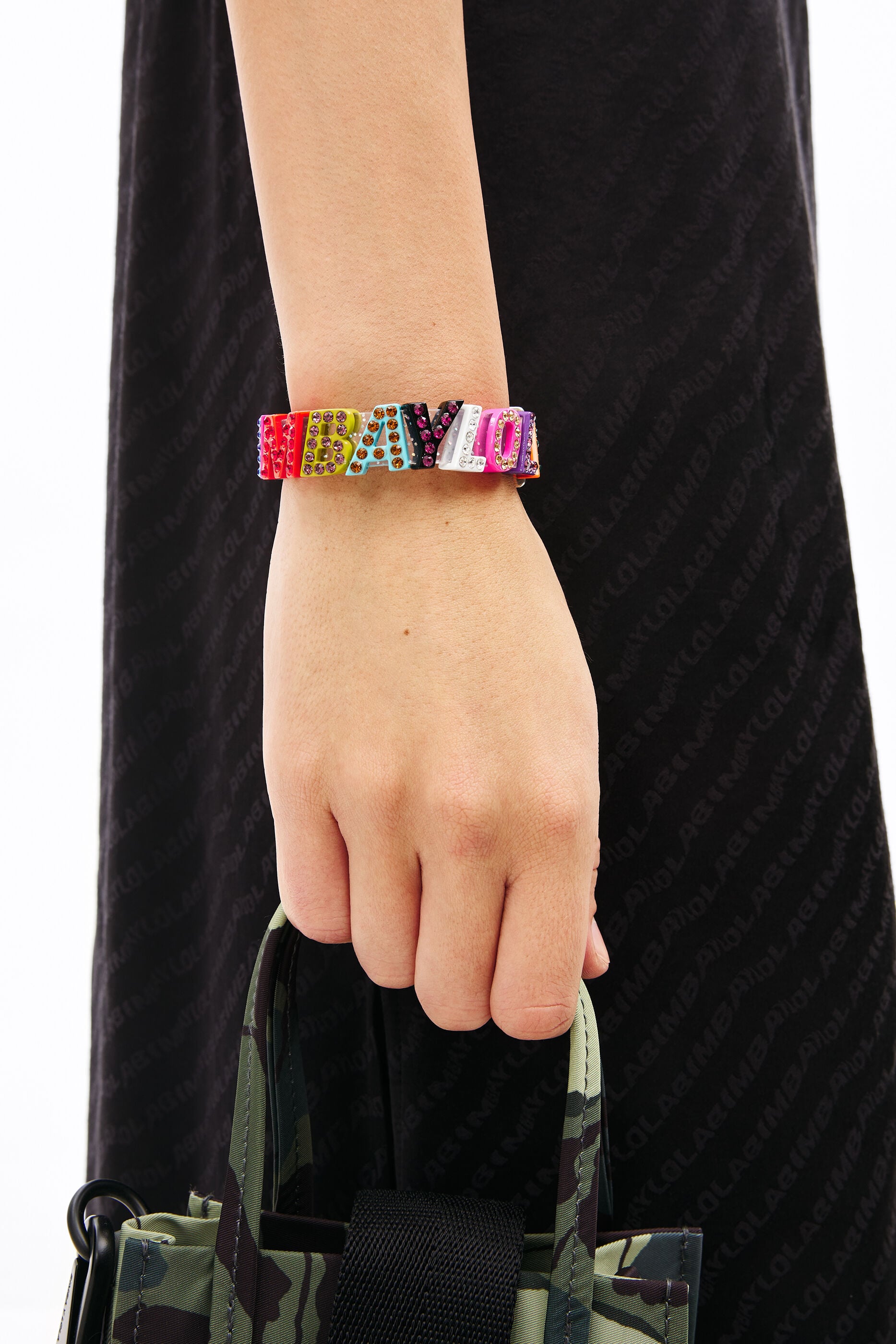 Pulseras y brazaletes de mujer | BIMBA Y LOLA Primavera Verano 2022