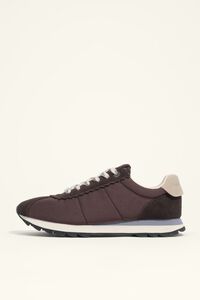 Tenis retro 13 18 caf&eacute; oscuro