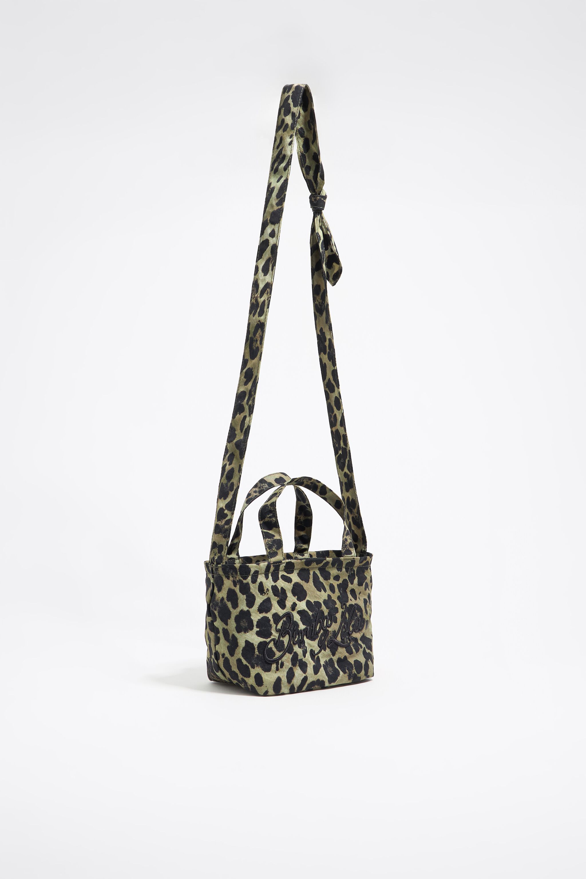 早期完売★Kashiko★Leopard Print Shoulder Bag Khaki★大人気 251BBK955_10202_D_2.jpg?sw=1440