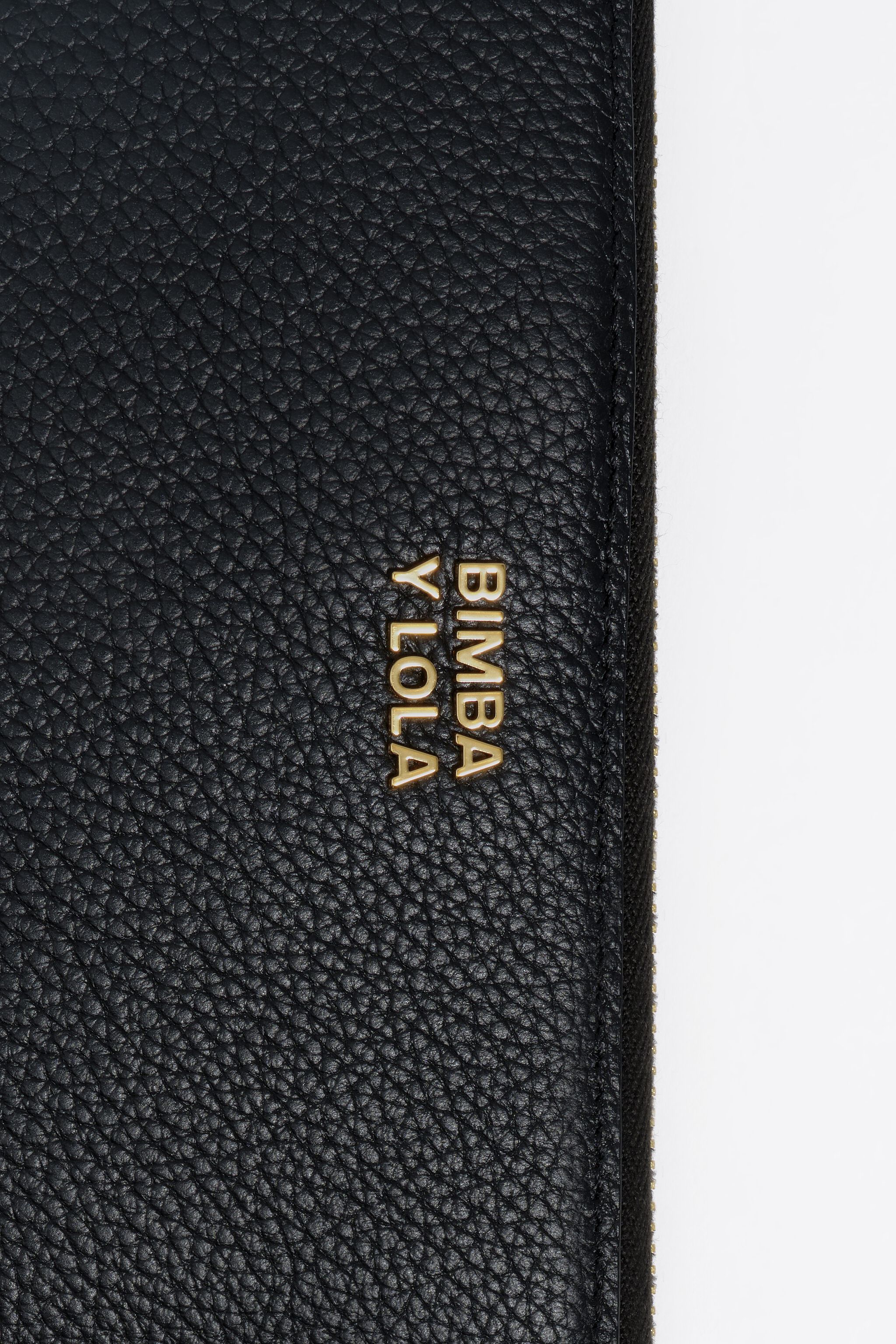 Medium black leather horizontal wallet