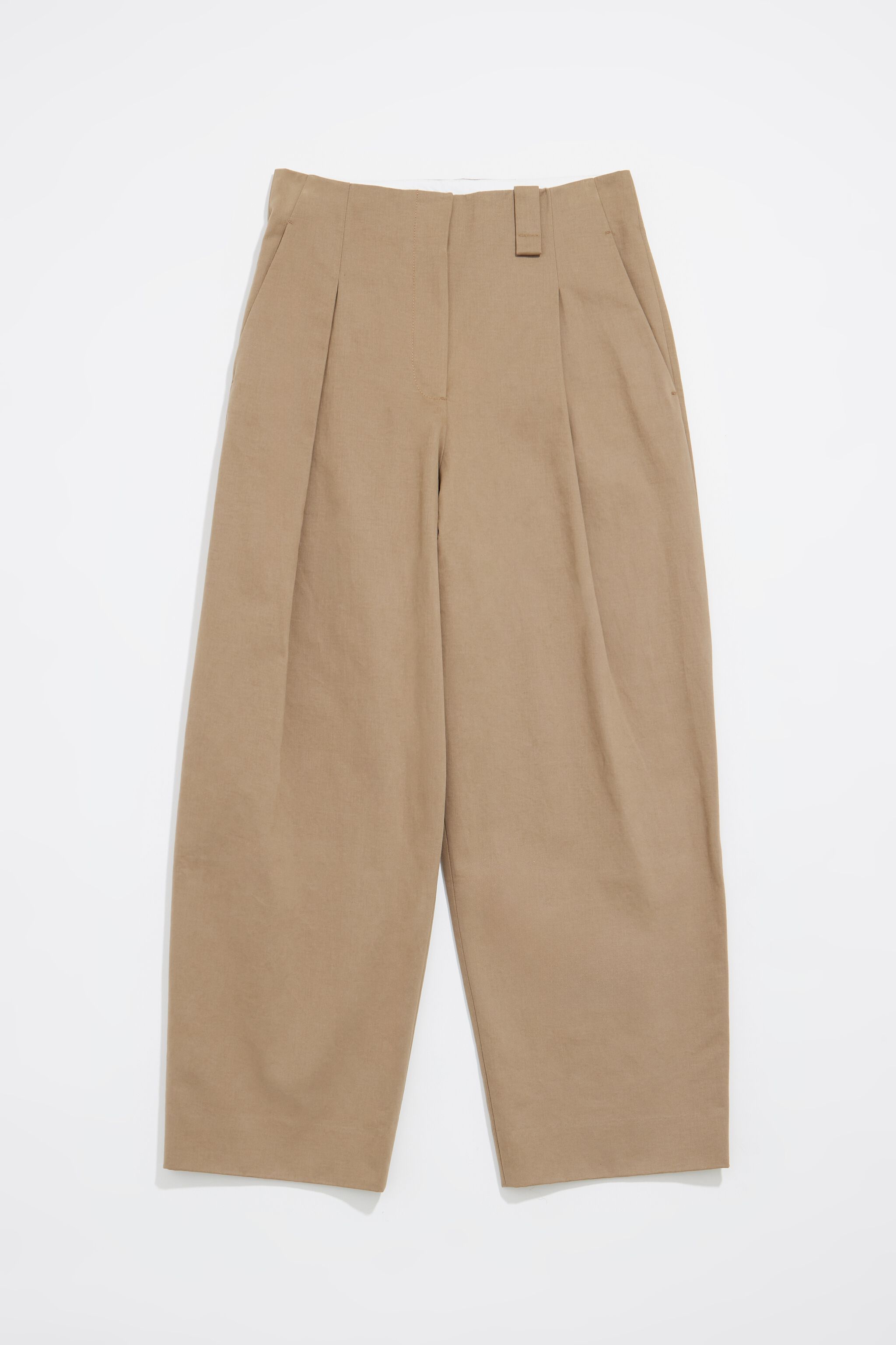 Pantalon carotte kaki on sale