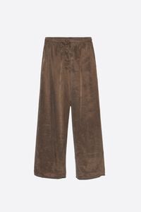 Pantal&oacute;n tipo jogger fluido color oliva oscuro