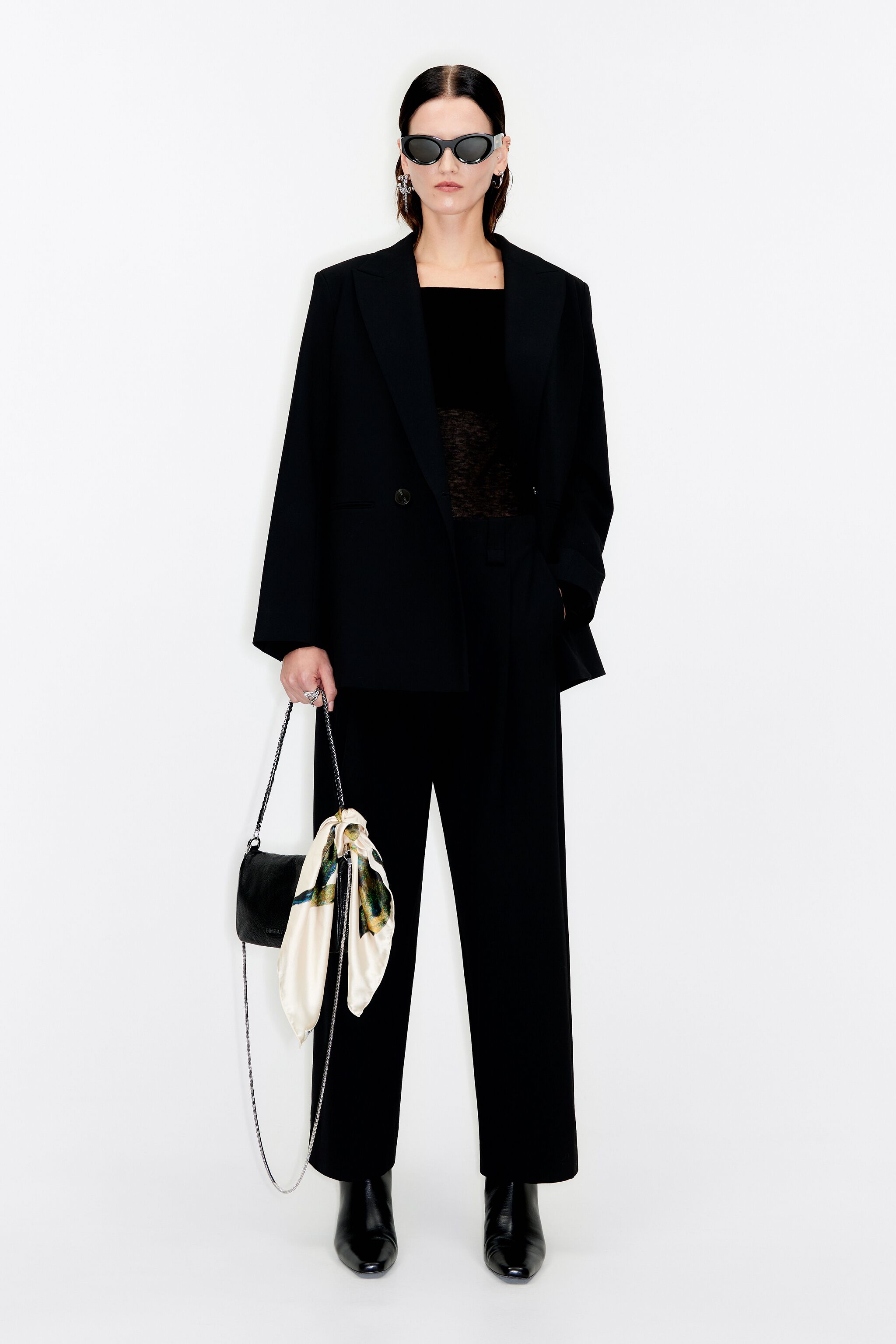 Sastre negro store