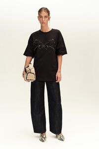 Camiseta oversize piedras negra