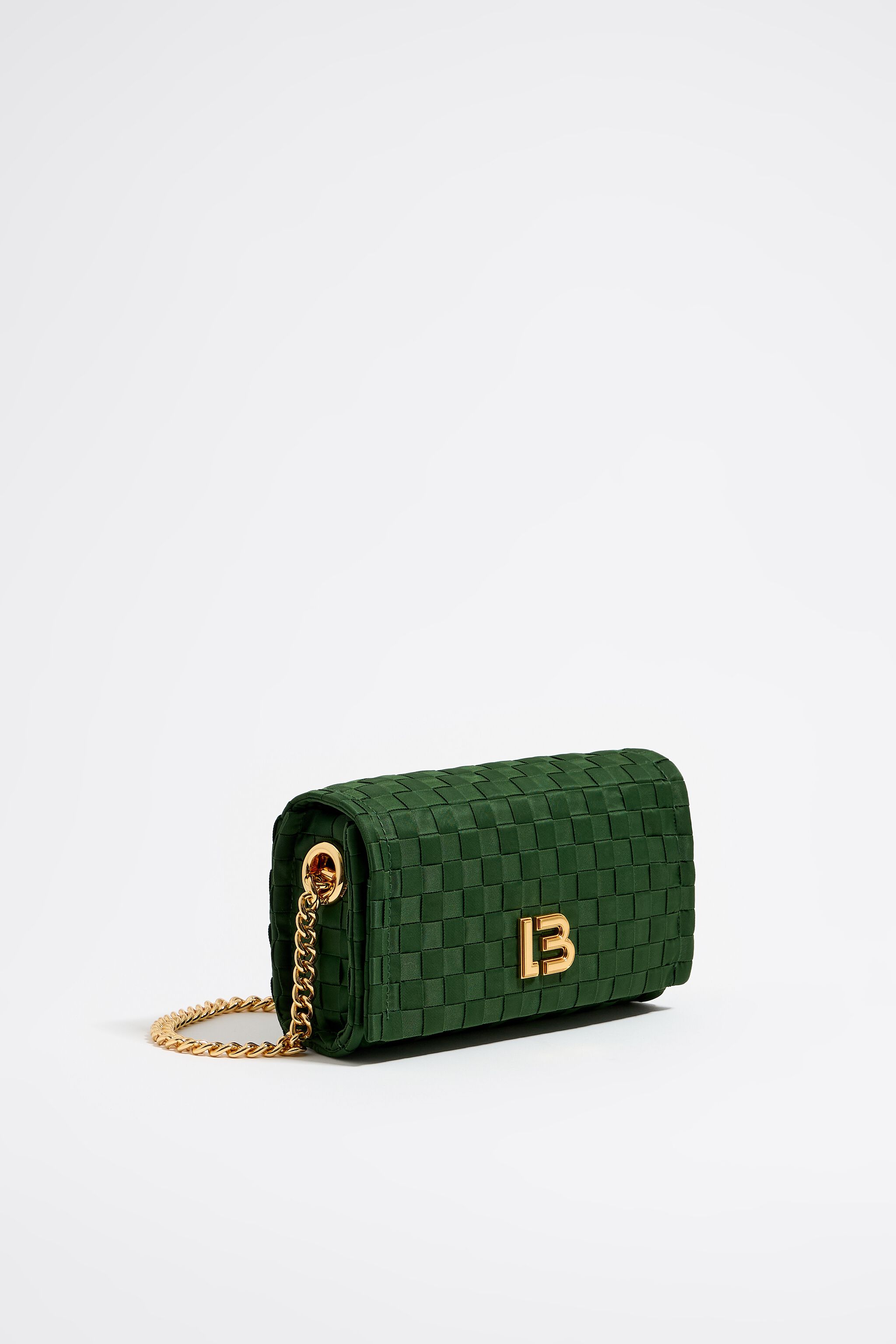 Green hot sale chain bag
