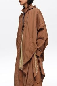 Gabardina fluida larga caf&eacute; claro