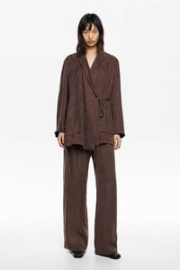 Chaqueta fluida café Chaqueta fluida café