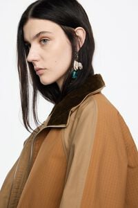 Gabardina bicolor línea A caqui Gabardina bicolor línea A caqui