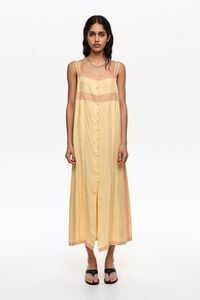 Vestido l&iacute;nea A con botones y encajes amarillo